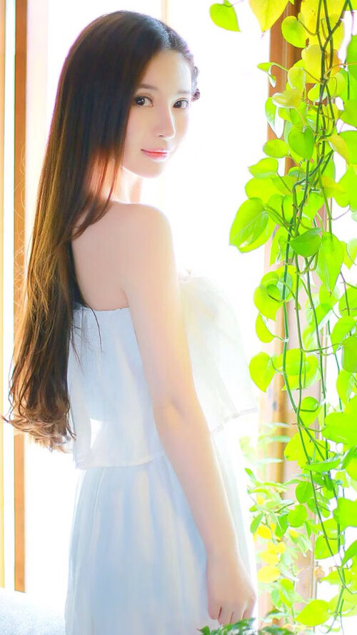 马刺年轻球员崭露头角引期待，马刺的球员